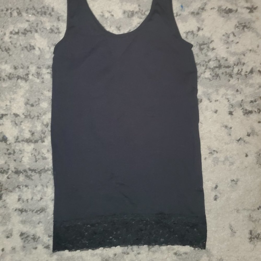 XOXO Undershirt Black Lace Bottom || GUC || Small - Picture 1 of 4